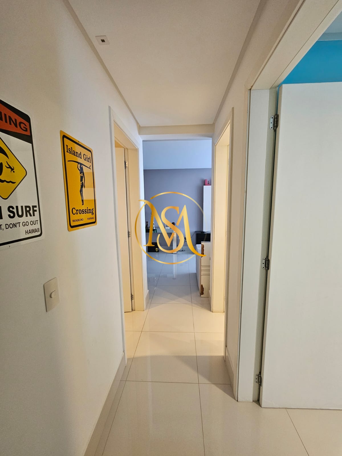 Apartamento à venda com 3 quartos, 110m² - Foto 2