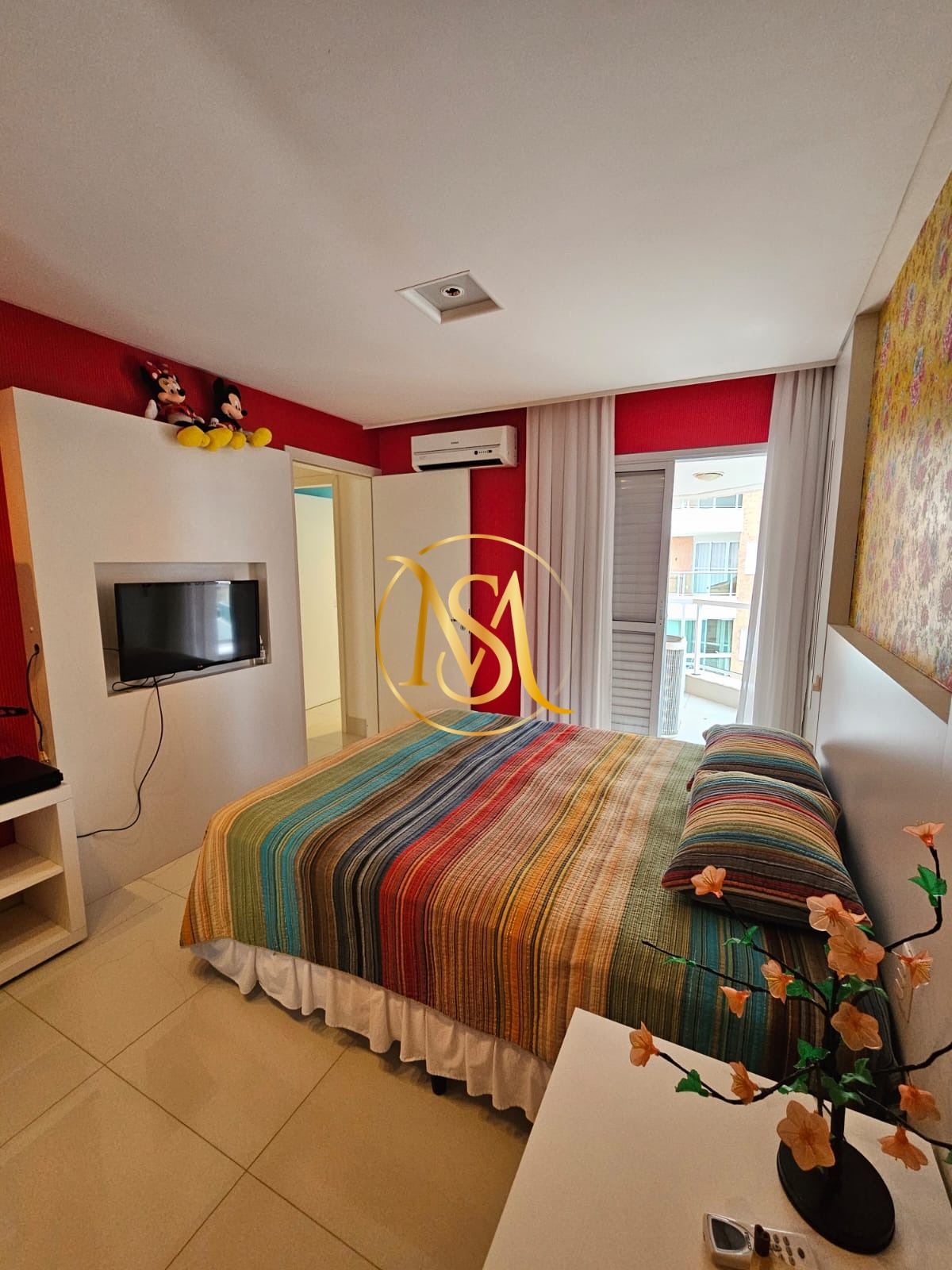 Apartamento à venda com 3 quartos, 110m² - Foto 1